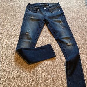 American Eagle Distressed skinny jean